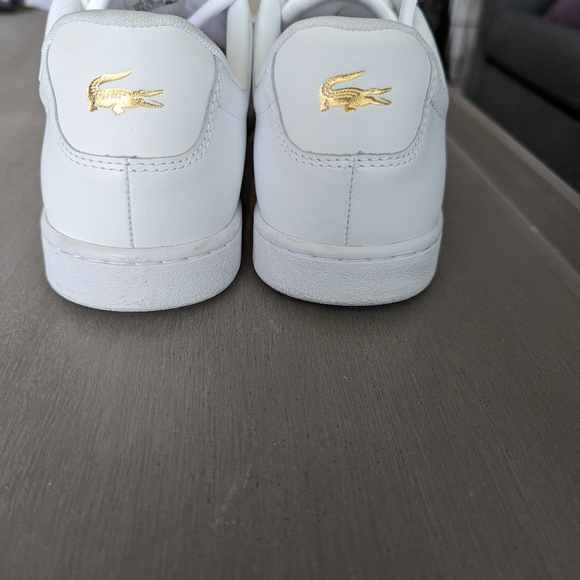 Women's size 9 White Lacoste sneakers - Picture 3 of 5
